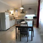 Rodinny Dum Pod Hazemburkem Lägenhet