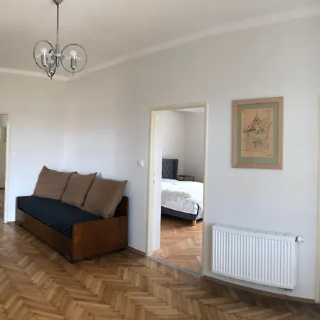 Rodinny Dum Pod Hazemburkem Libochovice